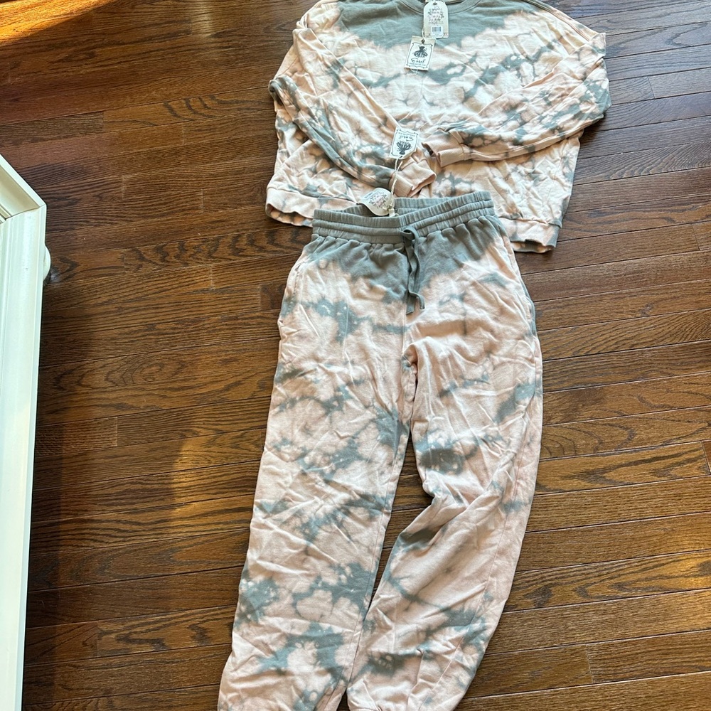 Grey and peach lounge set Track Pants with Relaxed Fit for Everyday Wear - Picture 4 of 6